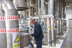 <b>以对温度、压力、流量、液位等环节工艺参数进</b>